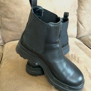 Aldo boots size 7.5